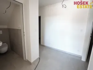 Prodej rodinného domu, Holubice, 197 m2