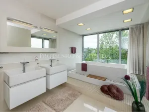 Prodej rodinného domu, Bratislava, Slovensko, 490 m2