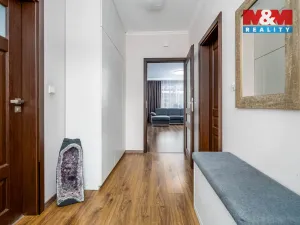 Prodej rodinného domu, Veltrusy, Lomená, 118 m2