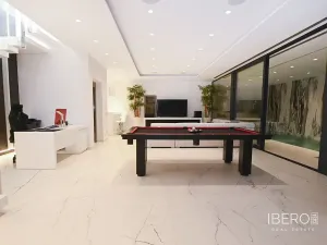 Prodej rodinného domu, Calp, Španělsko, 426 m2