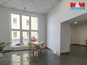 Pronájem kanceláře, Praha, Podbabská, 14 m2