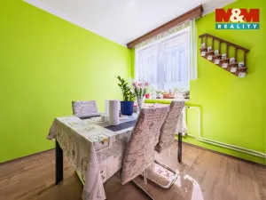 Prodej rodinného domu, Kvášňovice, 214 m2