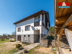 Prodej rodinného domu, Kvášňovice, 214 m2