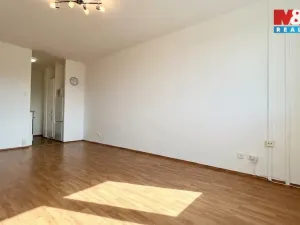 Pronájem bytu 2+kk, Praha - Bohnice, Poznaňská, 42 m2