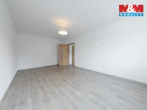 Pronájem bytu 2+1, Karlovy Vary, Brigádníků, 55 m2