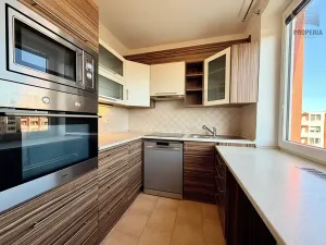 Pronájem bytu 3+1, Hrušovany u Brna, Sídliště, 72 m2