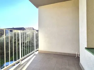 Pronájem bytu 2+kk, Písek, V Portyči, 65 m2