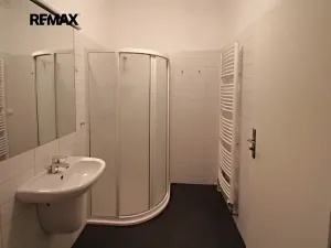 Pronájem bytu 1+1, Kolín, Karlovo náměstí, 44 m2