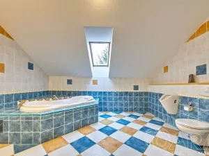 Pronájem rodinného domu, Dolní Břežany, V Úvozu, 380 m2