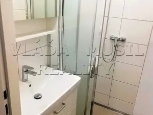 Pronájem bytu 2+kk, Praha - Libeň, Novákových, 35 m2