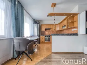 Prodej bytu 3+kk, Kladno, Hřebečská, 69 m2