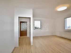 Pronájem bytu 1+1, Praha - Hloubětín, Kukelská, 43 m2