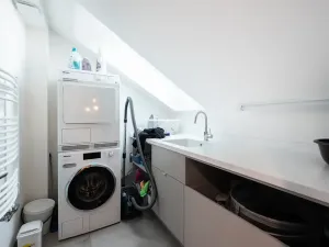 Prodej rodinného domu, Líšnice, 336 m2