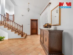 Prodej rodinného domu, Frýdštejn - Sestroňovice, 387 m2