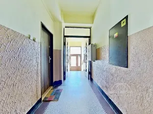 Pronájem bytu 1+kk, Praha - Braník, Branická, 33 m2