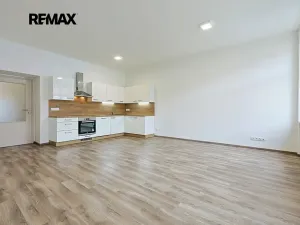 Pronájem bytu 3+kk, Plzeň, Koterovská, 81 m2