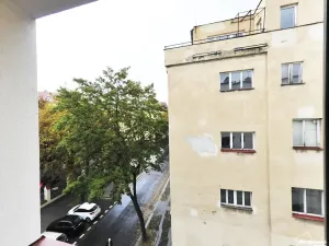 Pronájem bytu 2+kk, Praha - Karlín, Pernerova, 44 m2