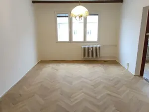 Prodej bytu 2+1, Cheb, Májová, 55 m2