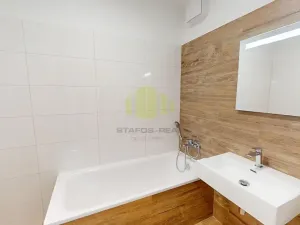Pronájem bytu 2+kk, Olomouc, Topolová, 56 m2