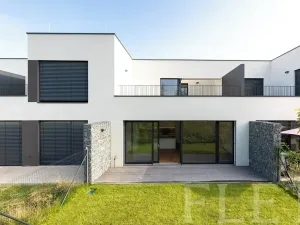 Pronájem rodinného domu, Praha - Jinonice, Nyklíčkova, 217 m2