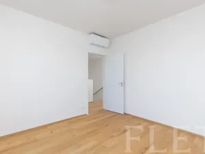 Pronájem rodinného domu, Praha - Jinonice, Nyklíčkova, 217 m2