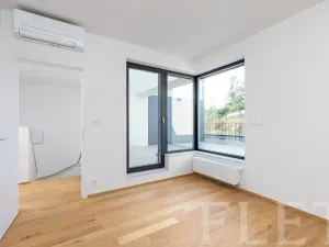 Pronájem rodinného domu, Praha - Jinonice, Nyklíčkova, 217 m2