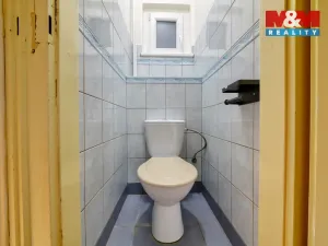 Prodej bytu 3+1, Cheb, Valdštejnova, 86 m2