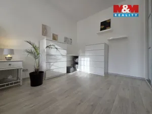 Pronájem bytu 2+kk, Praha - Libeň, U svobodárny, 46 m2