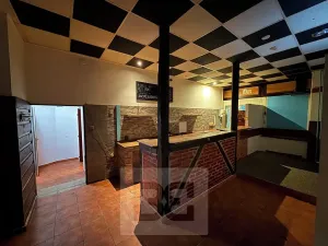 Pronájem obchodního prostoru, Neratovice, Mládežnická, 150 m2