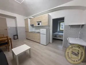 Prodej bytu 2+kk, Praha - Libeň, Zenklova, 39 m2