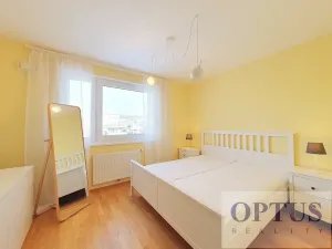 Pronájem bytu 2+kk, Praha - Jinonice, Pod stolovou horou, 56 m2