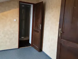 Pronájem kanceláře, Frýdlant nad Ostravicí, Náměstí, 17 m2