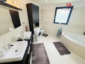 Pronájem rodinného domu, Bystřice, 200 m2