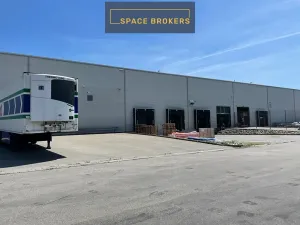 Pronájem skladu, Brno, 2021 m2