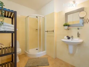 Prodej obchodního prostoru, Český Krumlov, Chvalšinská, 522 m2