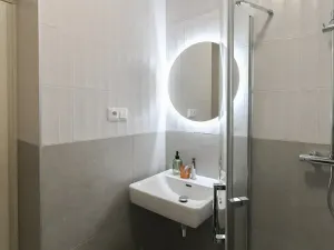 Prodej bytu 2+kk, Praha - Smíchov, Radlická, 37 m2