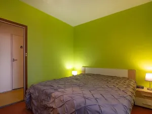 Prodej bytu 2+kk, Tábor, nám. Přátelství, 40 m2