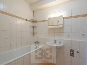 Pronájem bytu 2+kk, Praha - Hostivař, Bratislavská, 43 m2