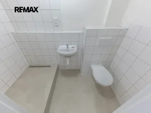 Prodej kanceláře, Praha - Střížkov, Děčínská, 45 m2