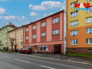 Prodej bytu 3+1, Karlovy Vary - Stará Role, Závodu míru, 73 m2