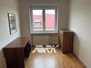 Pronájem bytu 3+1, Pardubice, Teplého, 79 m2