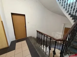 Pronájem bytu 1+1, Praha - Smíchov, Vltavská, 40 m2