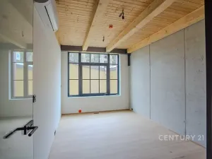 Prodej bytu 4+kk, Praha - Vysočany, Kolbenova, 176 m2