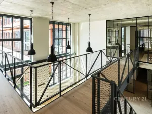 Prodej atypického bytu, Praha - Vysočany, Kolbenova, 181 m2