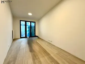 Pronájem bytu 2+1, Praha - Libeň, Zenklova, 74 m2