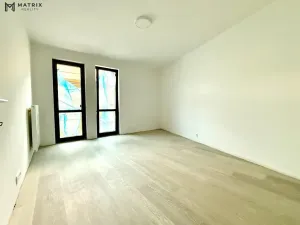 Pronájem bytu 2+1, Praha - Libeň, Zenklova, 68 m2