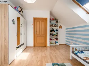 Prodej rodinného domu, Praha - Písnice, V zákopech, 294 m2