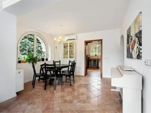 Prodej rodinného domu, Kunice, U Stájí, 170 m2