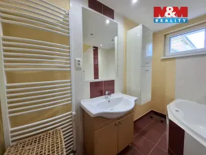 Pronájem bytu 2+1, Ostrov, Jungmannova, 58 m2