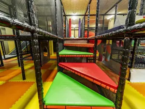 Prodej komerční nemovitosti, Mladá Boleslav, U stadionu, 986 m2